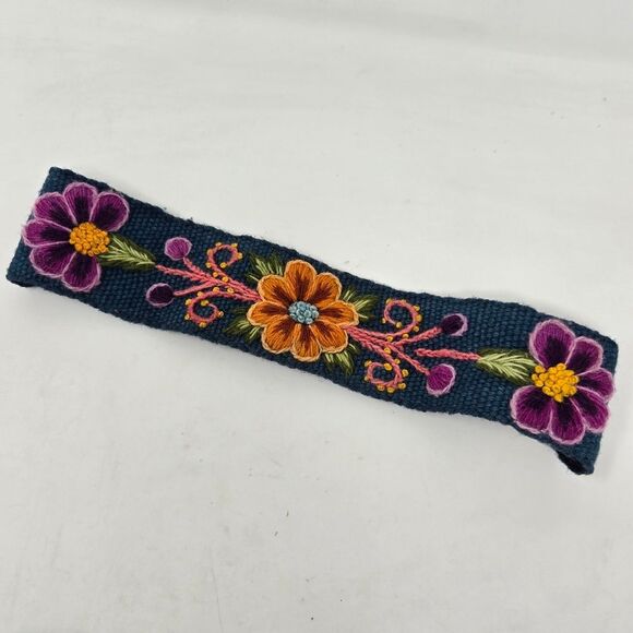 ALMA SOL Embroidered Flower Peruvian Hand Knitted Headband 100% Wool Boho - Picture 1 of 8
